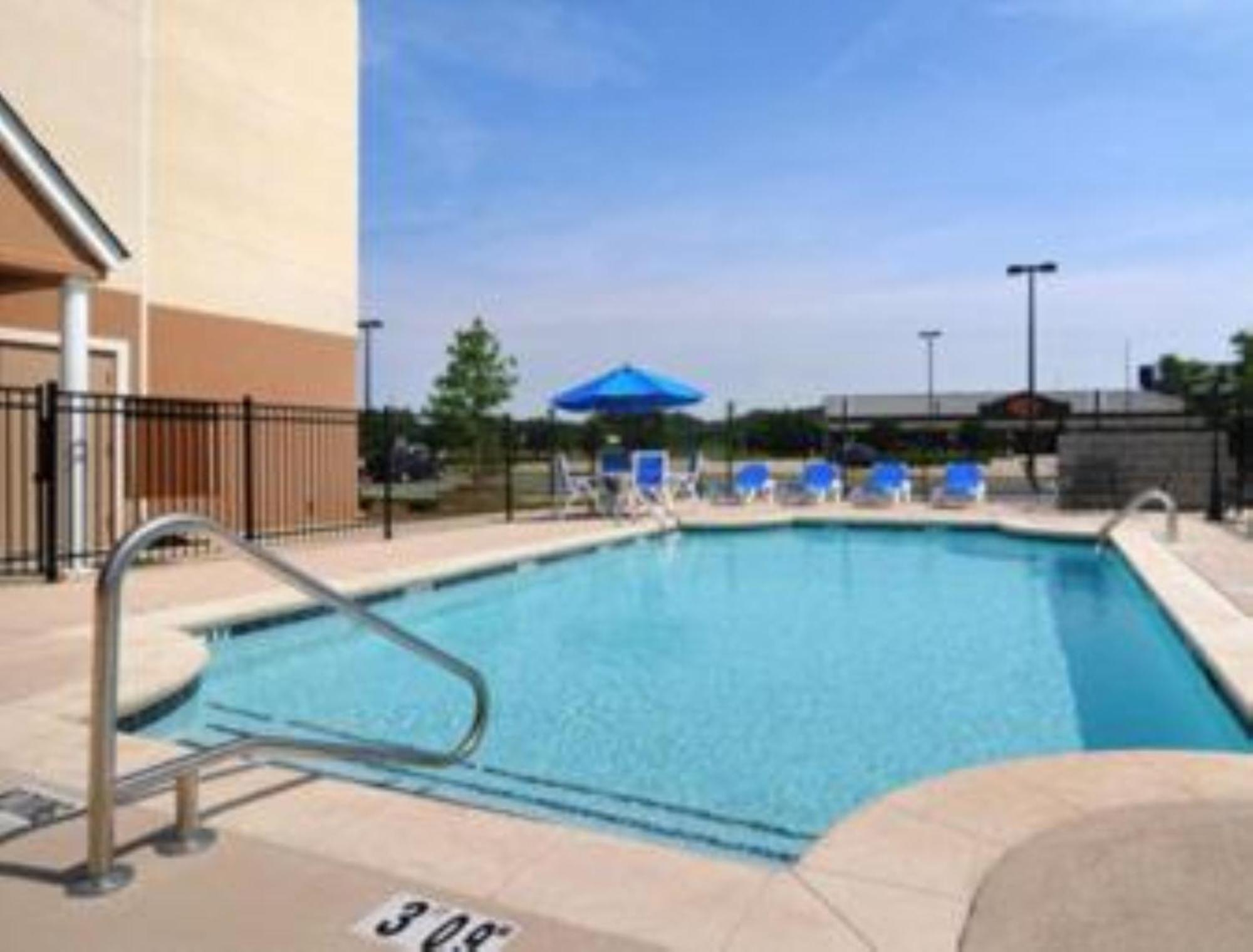 Microtel By Wyndham Perry National Fairground Area I-75 Extérieur photo